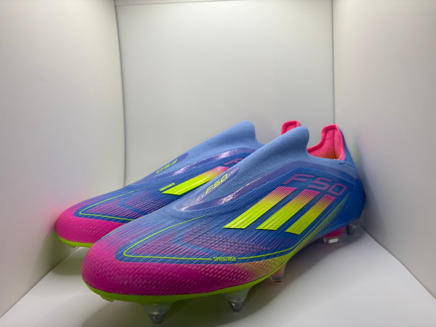 Adidas F50 Laceless SG